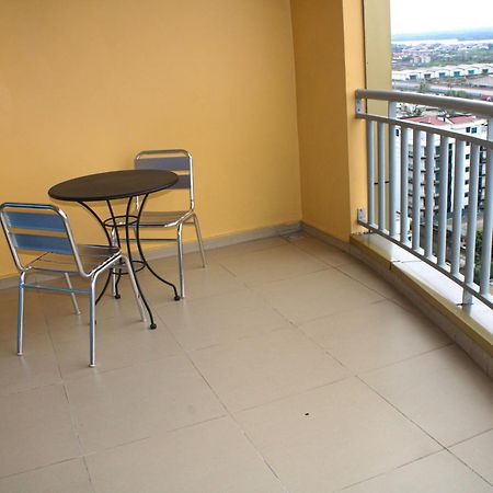 Residence Le Carat Bonapriso Douala Exterior photo